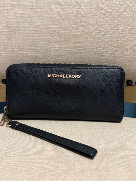 Michael Kors Handbags - Michael Kors Black Saffiano Leather Zip Wristlet